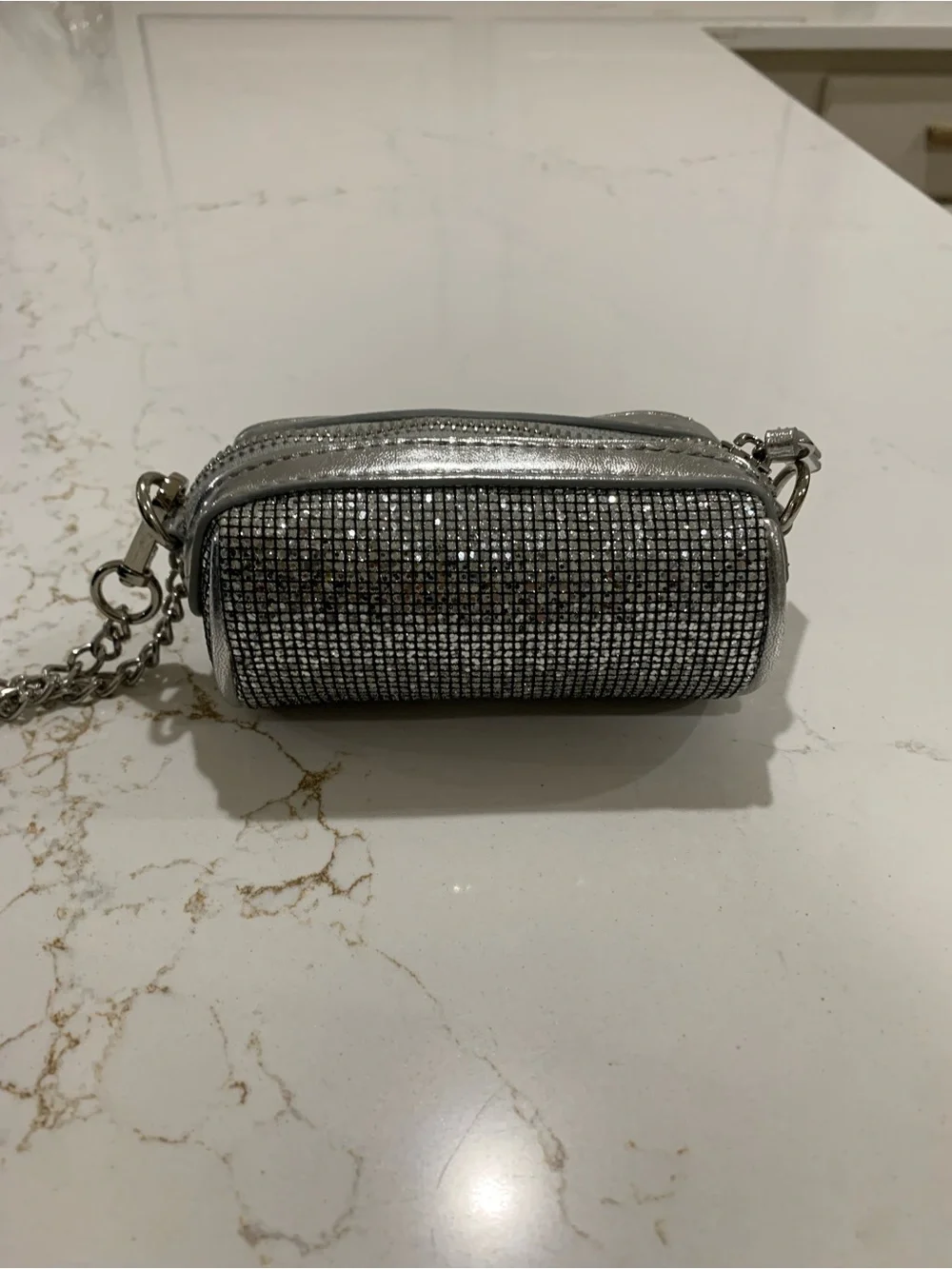 Juicy Couture Silver Barrel Coin Purse with Silver chain - Picture 6 of 12